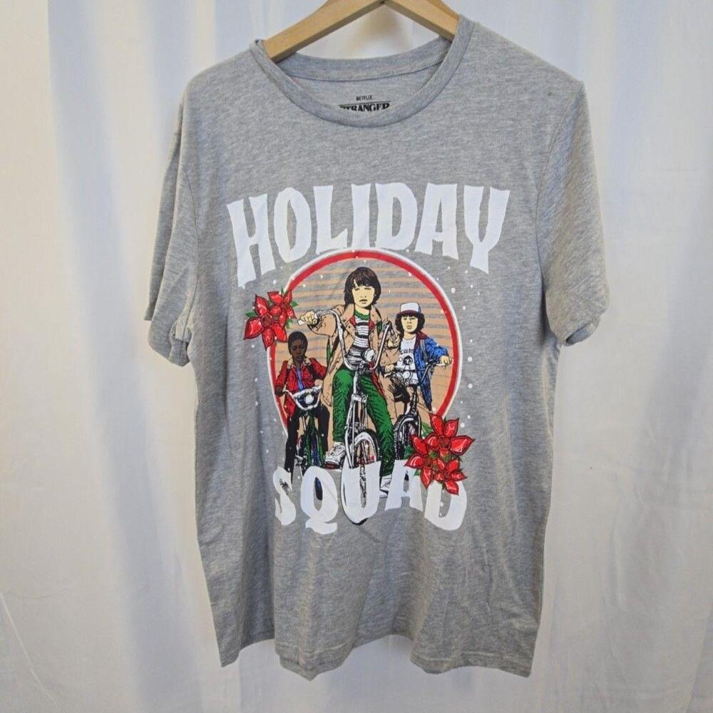 Stranger Things Holiday Squad Shirt Mens XL Gray Graphic Netflix Christmas